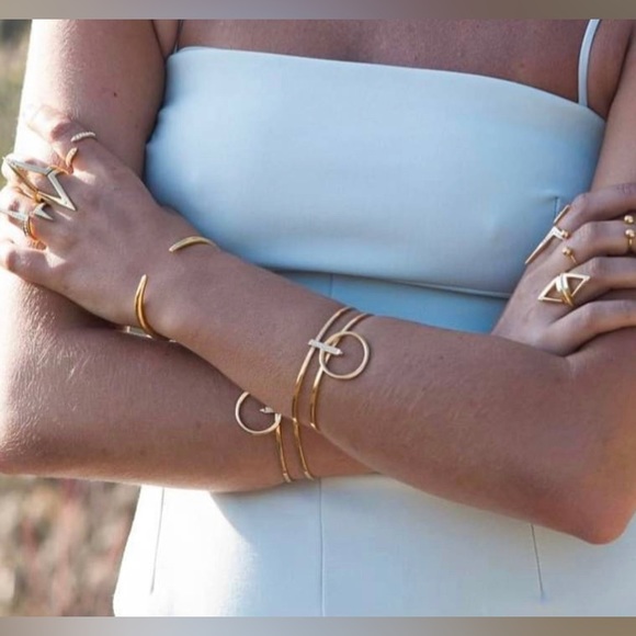 Anita K “Bel Air Cuff” 18k Gold Plated - Picture 2 of 2